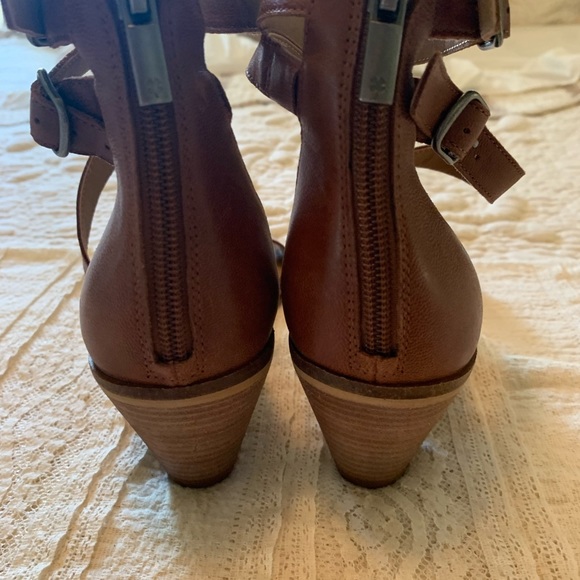 LUCKY BRAND sandals - Picture 3 of 7